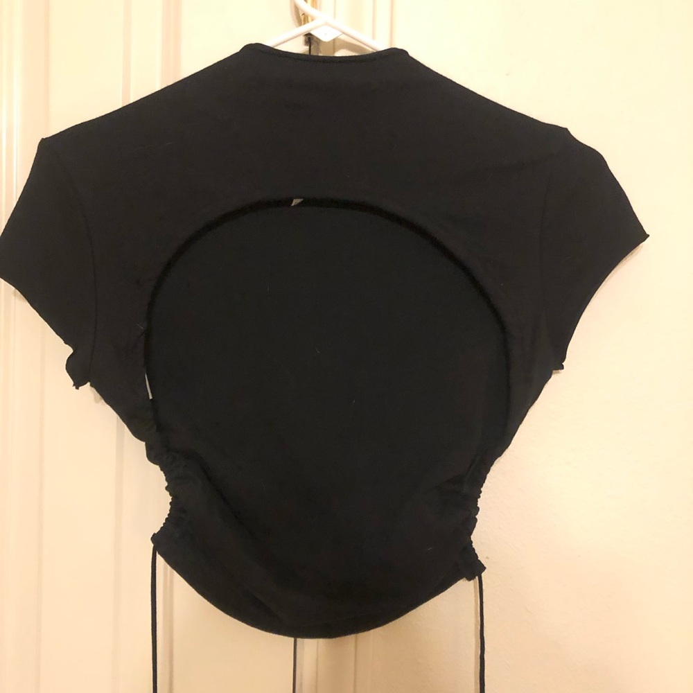 worn maybe once are you am I crop top.